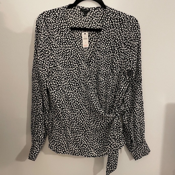 NWT Talbots Printed Wrap Blouse - Picture 6 of 8